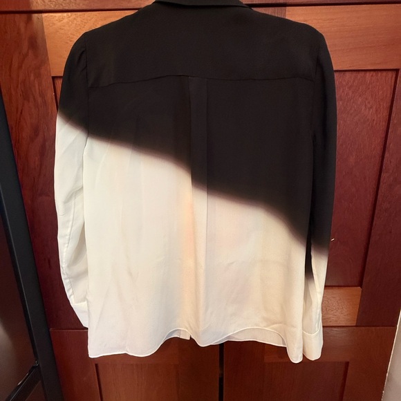 Alice + Olivia Black and White Blouse with Red Floral Design - Picture 4 of 4